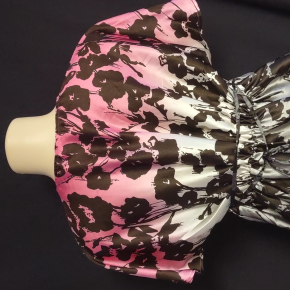 Motherhood Maternity Top Size Medium - Picture 7 of 9